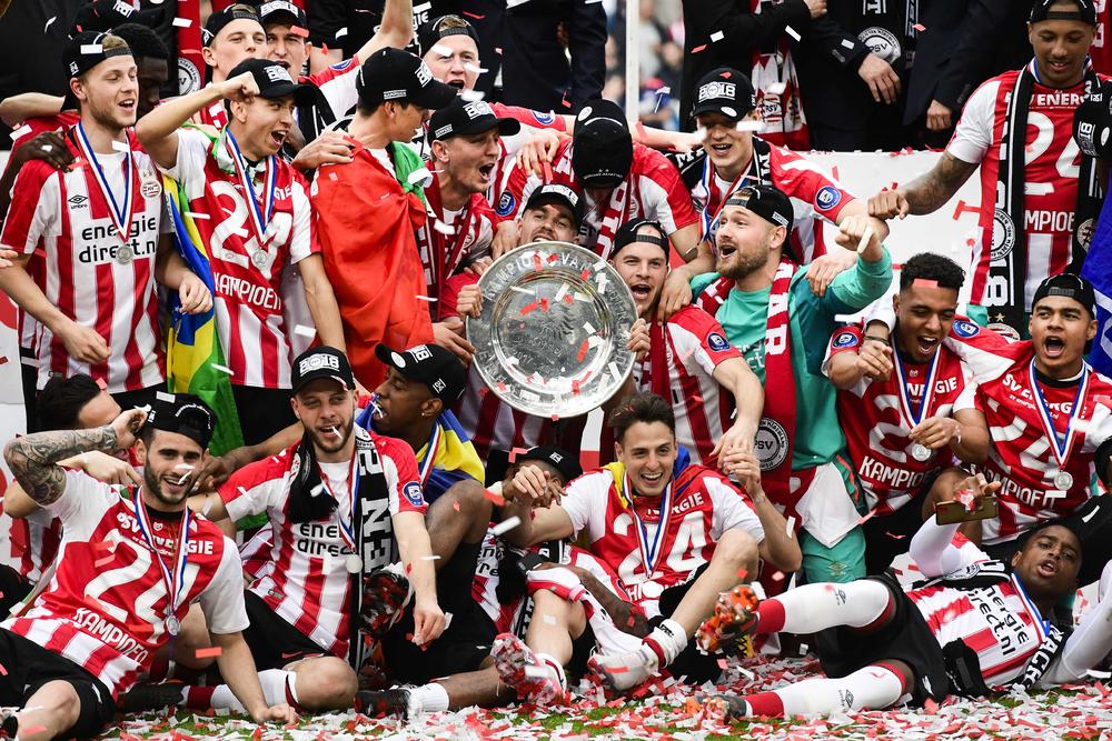 PSV Ajndhoven je titulu overio pobedom nad Ajaksom
