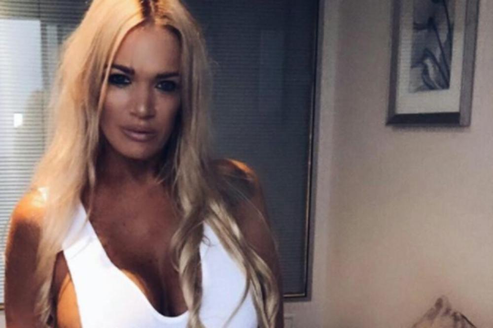 IMA ČETVORO DECE I JEDNU UNUKU: Možete li da verujete da ONA ima 47 godina? (FOTO)