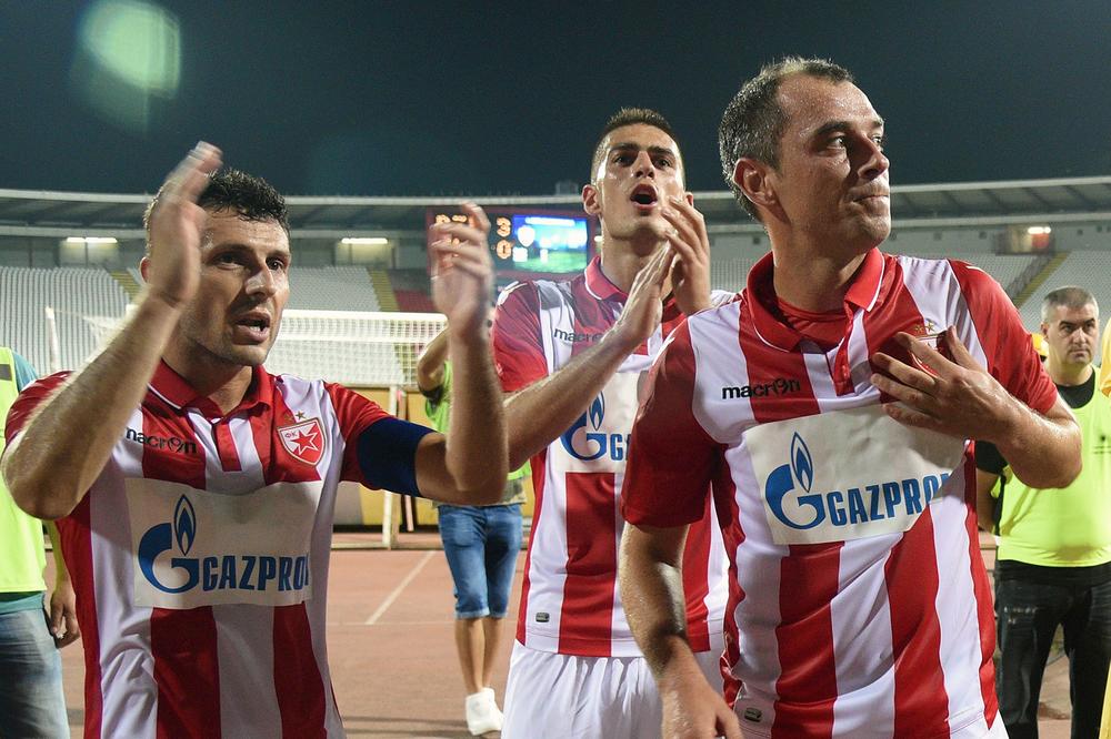 IPAK SE OPRAŠTA! Fudbaler Zvezde igra svoj poslednji meč i podiže četvrti pehar u crveno-belom dresu! (FOTO) (VIDEO)