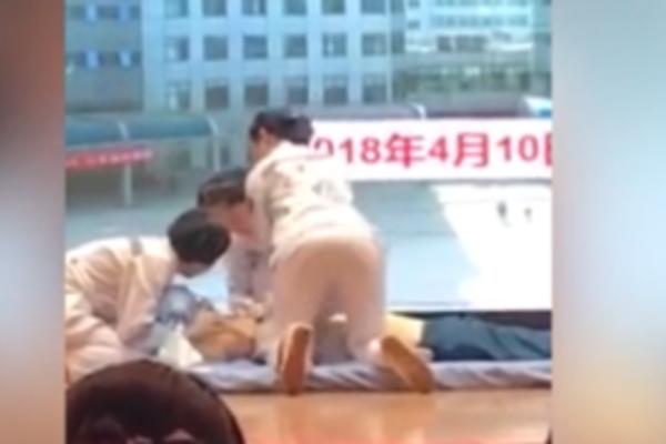 BLAGO ONOM KOGA ONA BUDE OŽIVLJAVALA: Ova medicinska sestra postala je HIT na internetu zbog svog TVERKOVANJA! (VIDEO)