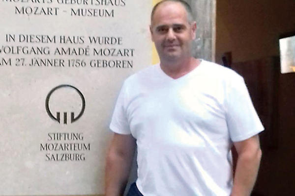 INSPEKTOR I POLICAJAC UKP REKETIRALI BIZNISMENA ZA 500.000 EVRA: Pali zbog prevare biznismena iz Batočine