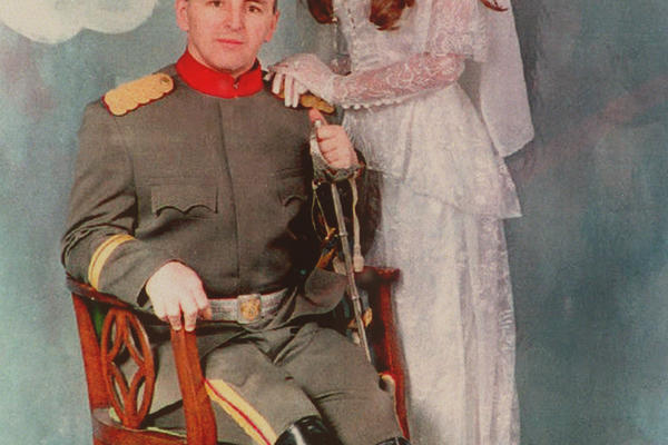 CECA RAŽNATOVIĆ RETKO OBJAVLJUJE SLIKE SA ARKANOM: A sada je napisala i EMOTIVNU PORUKU uz nju! (FOTO)