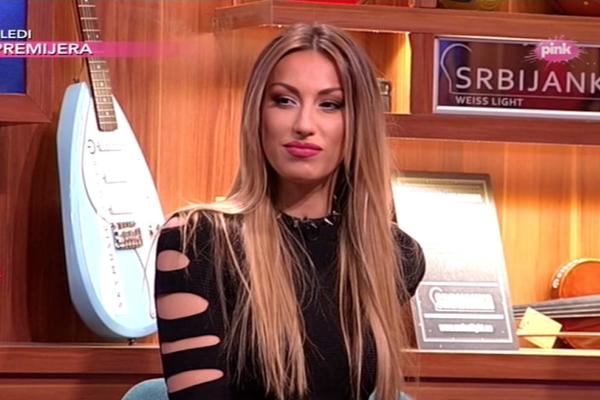 SA JEDNOM JE BIO HAOS: Rada Manojlović otkrila kakvo je neprijatno iskustvo doživela sa LEZBIJKOM!