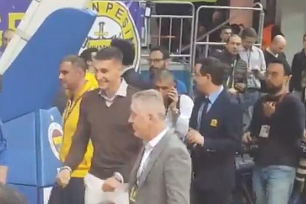 ISTANBUL GORI, STIGAO BOGDAN BOGDANOVIĆ! (VIDEO)