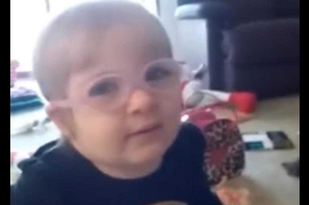 OVO ĆE VAM ULEPŠATI DAN: Beba je prvi put, nakon 4 operacije očiju, ugledala svet oko sebe! (VIDEO)