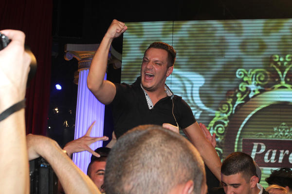 GASTOZ DOBIO STAN OD 100.000 EVRA NA POKLON: To je dokaz da na BUDALAŠTINE može nešto da se dobije!