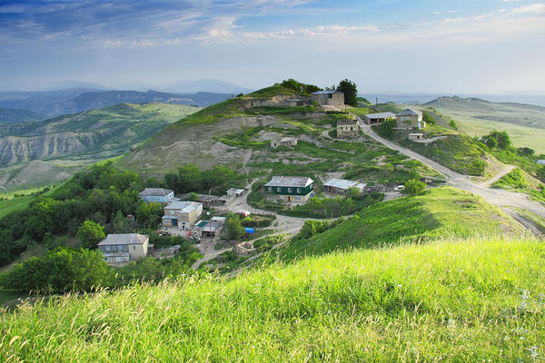 U OVOM SELU SE VEĆ DUŽE VREME ČUJE JEZIVO BRUJANJE: Meštani hteli da otkriju uzrok pa OSTALI U ČUDU