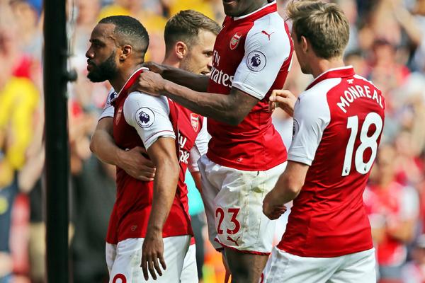 BAHANALIJE ZVEZDA ARSENALA U KLUBU: Drogirali se u separeu, razvaljeni orgijali sa 70 žena! Jedan se onesvestio!