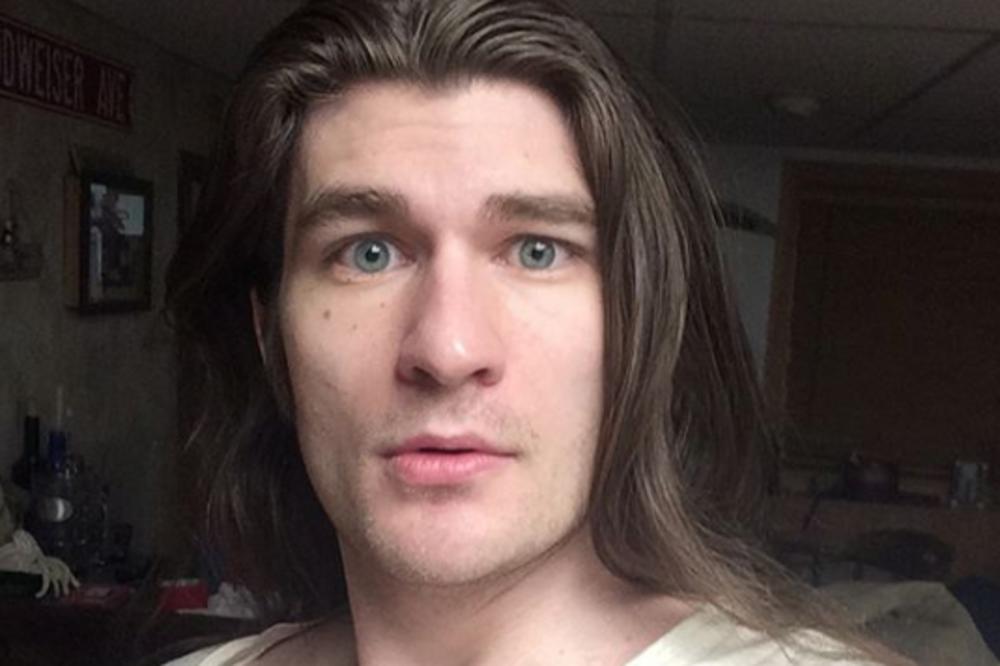 OVAJ LEPOTAN RANIJE JE BIO PRAVA ZVER: Od zapuštenog debeljka pretvorio se u PRINCA, a ovo je njegova MAGIČNA FORMULA! (FOTO)