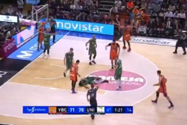 UZNEMIRUJUĆE! Nedovićev i Milosavljevićev saigrač pao kao pokošen tokom meča, svi su zanemeli! (VIDEO)