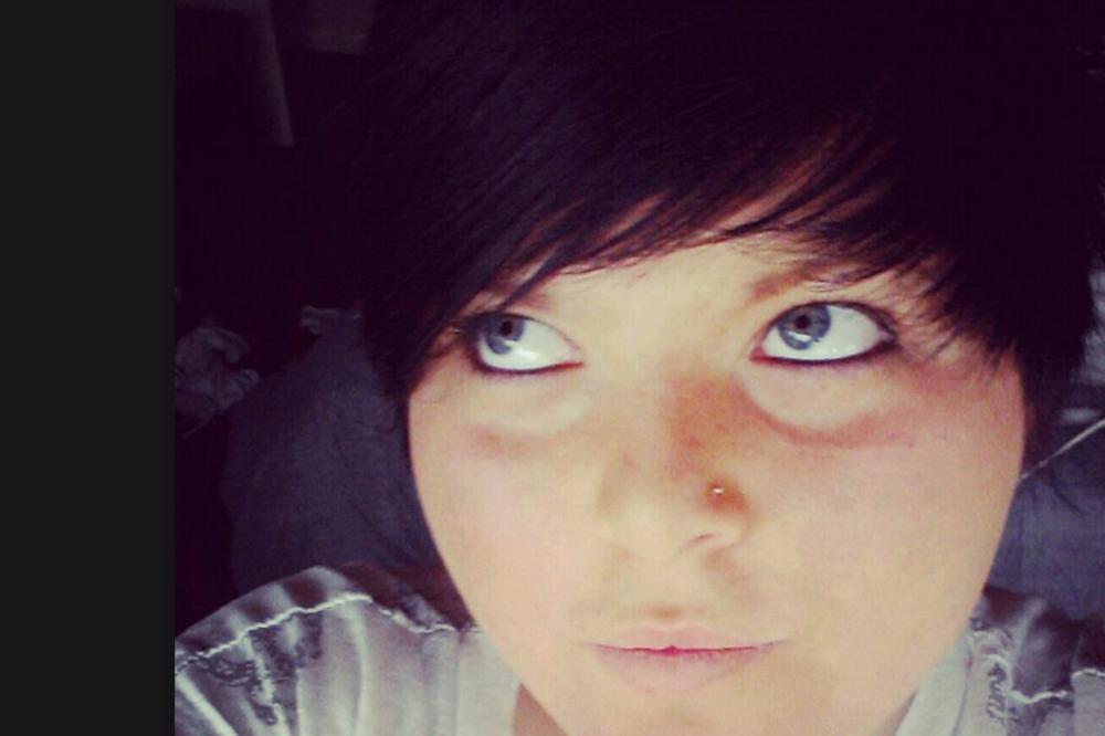 OTIŠLA JE KOD FRIZERA DA STAVI PERIKU: Nekoliko dana kasnije, probudila se sa KRVAVIM LICEM! (VIDEO)