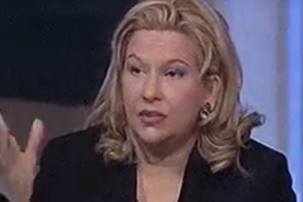 DA LI JE PREPOZNAJETE? Srpska političarka je NEKADA OVAKO IZGLEDALA, a kada je došla na vlast PROMENILA JE LIČNI OPIS (FOTO)