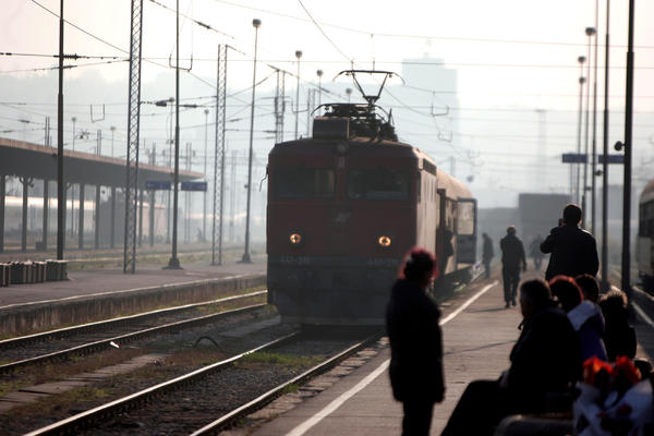 Počelo uklanjanje koloseka u Inđiji: Brza pruga počinje sa izgradnjom između Beograda i Budimpešte!
