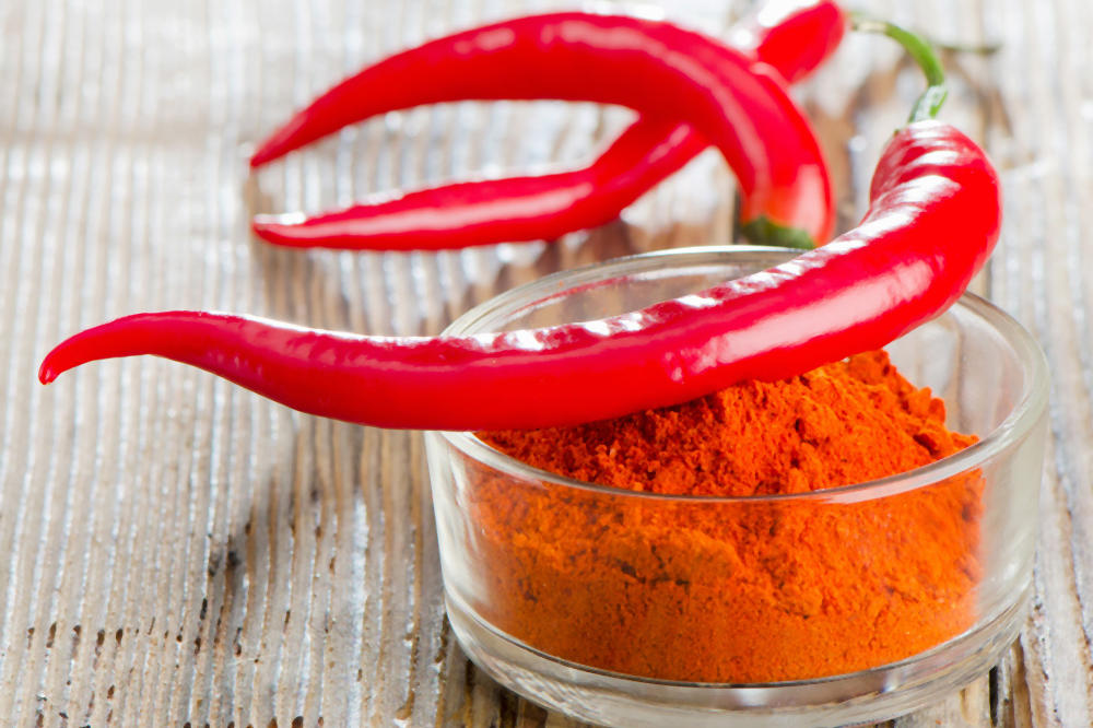 EVO ŠTA ĆE SE DESITI AKO POJEDETE LJUTU PAPRIČICU! Zakucaće vas za pod