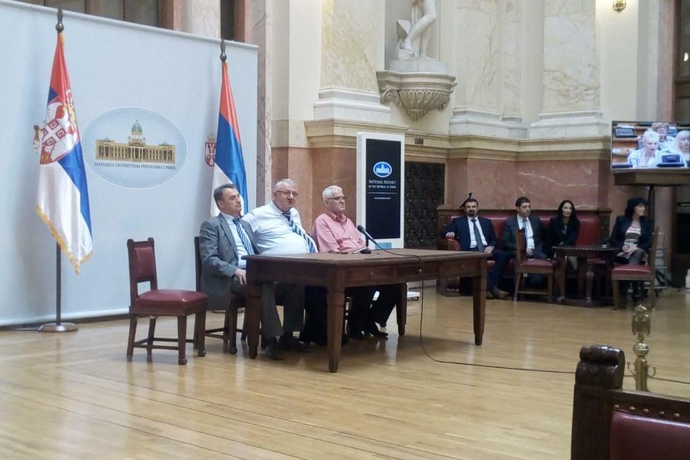 ŠEŠELJ: Miting u Hrtkovcima ne mogu da ga zabrane! Divim se sebi zbog incidenta sa Hrvatima!