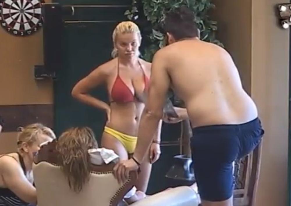 Uz nju su bili i drugi zadrugari, dok je Luna plakala  