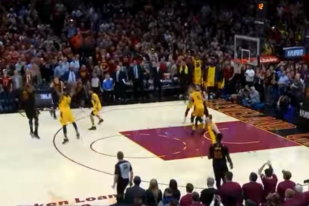 KRALJ DŽEJMS U POSLEDNJOJ SEKUNDI ZA POBEDU! Vestbruk spasio Oklahomu, a bila je na -25! Hjuston preskočio Vukove! (VIDEO)