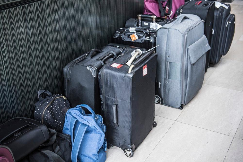 ISAKOVIĆE IZBACUJU NA ULICU SA PETORO DECE I ŠESTIM NA PUTU: San o boljem životu u Nemačkoj se pretvorio u PAKAO