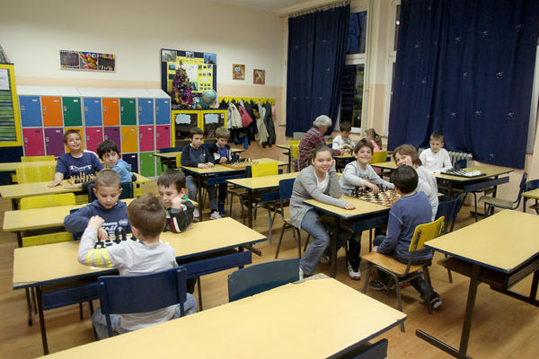 SADA JE I ZVANIČNO! Produžen školski raspust