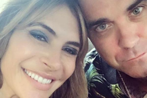 SUPRUGA MU PRIREDILA NESVAKIDAŠNJE IZNENAĐENJE: Svetski poznat pevač za godišnjicu braka dobio PLANTAŽU MARIHUANE!