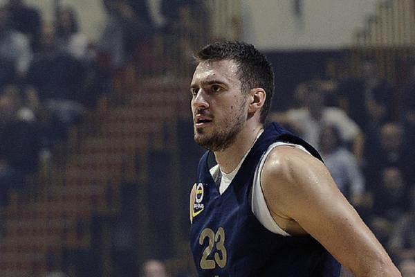 GUDURIĆ DOVEO FENER U BEOGRAD: Momci Željka Obradovića preboleli poraz i pokazali pravo lice u Španiji! Pokidao i Kalina! (FOTO)