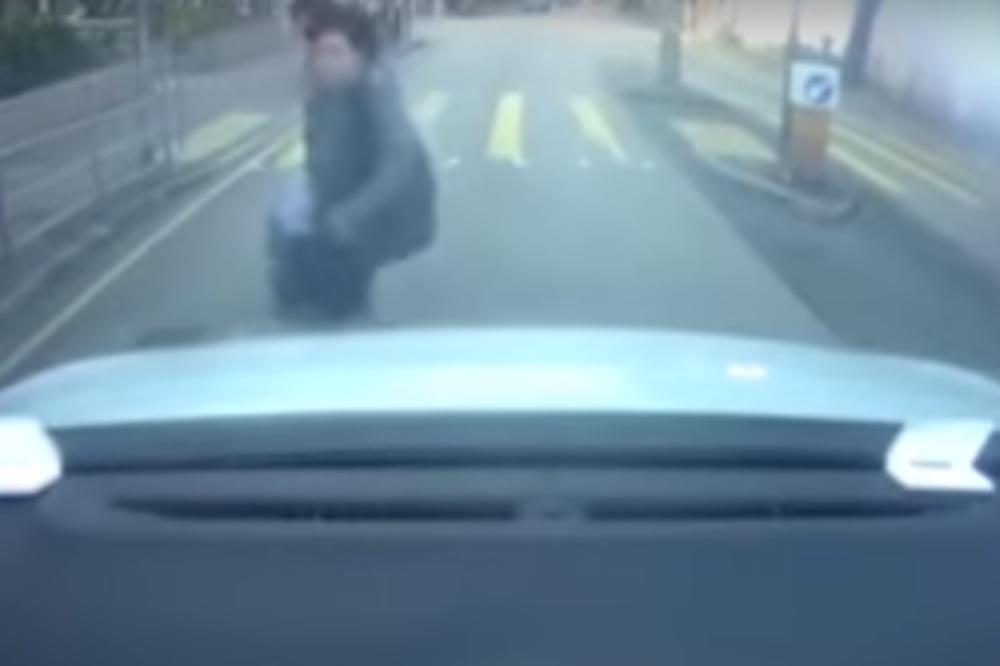 ZA OVU GLUMU NEĆE JE ZVATI U HOLIVUD: Zaletela se na auto kako bi dobila pare od osiguranja, ali nije bila baš uverljiva! (VIDEO)