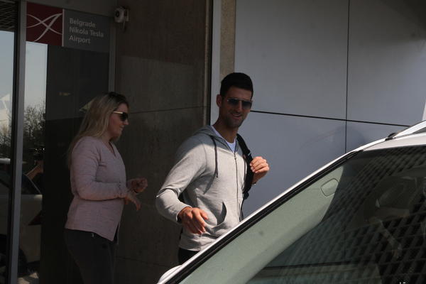 PREGOVORI BILI NEUSPEŠNI, NOVAK ODUSTAO: Umesto na turnir, Đoković stigao kod kuće u Beograd!