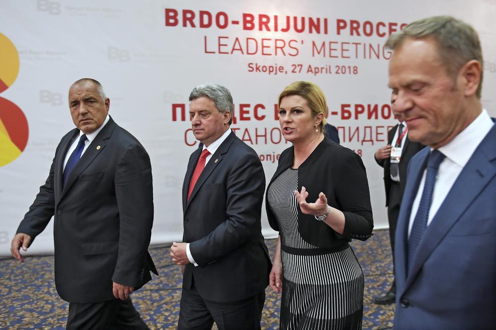 KOLINDA SE PRESVUKLA ZA SUSRET SA VUČIĆEM, ali napravila je jednu OGROMNU GREŠKU U IZBORU HALJINE!