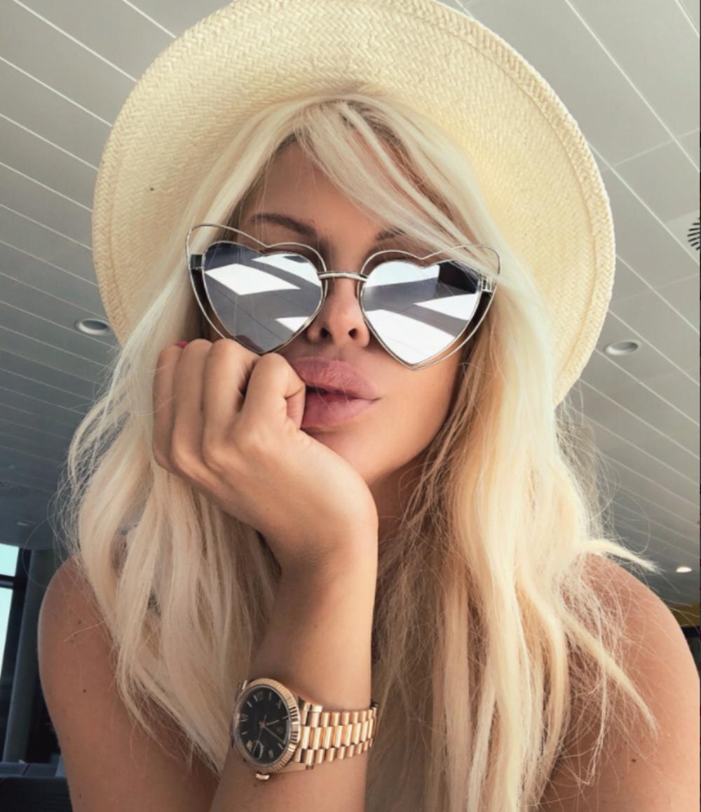 U pitanju je Jelena Karleuša  