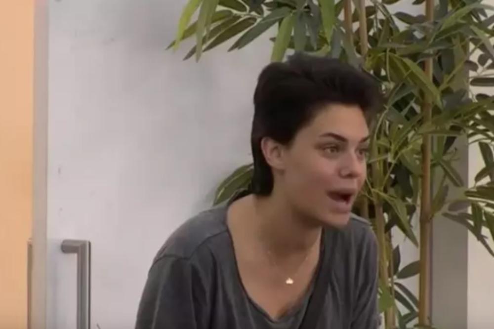 ČEKA TE PAKAO ZBOG SVAKE MININE SUZE: Zadrugarka dobila PRETEĆE PORUKE, pa poručila: Žao mi je što morate da mi pretite! (FOTO)