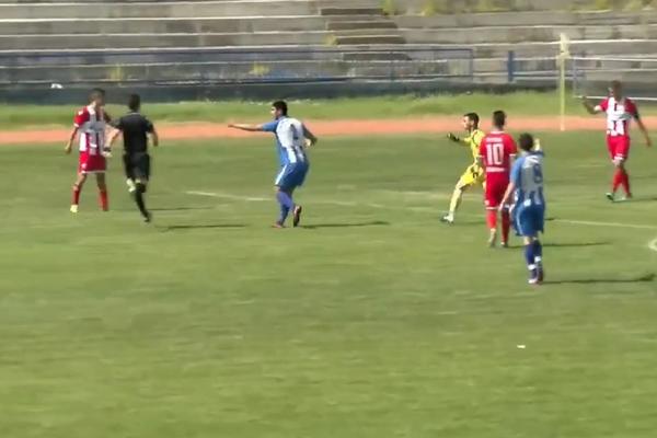 OVAJ POTEZ VRAĆA VERU U SRPSKI FUDBAL! Sudija svirao penal za Zvezdu, Joveljić mu tražio da ga poništi! Pogledajte... (VIDEO)