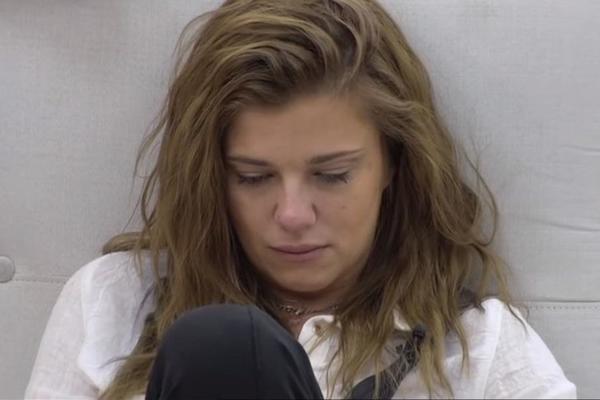 PREDOSEĆA TRAGEDIJU: Kija još uvek ne zna da joj je otac UMRO, ali nakon što je danas ovo rekla o njemu, NAJEŽILA je celu naciju!