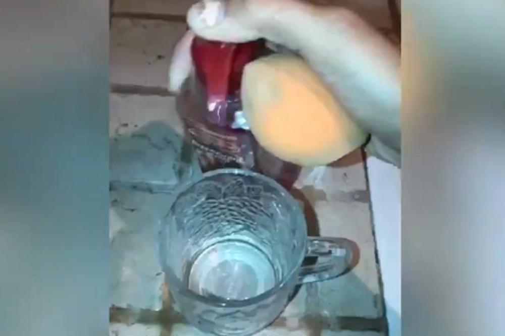 Devojka je stavila bjuti blender u mikrotalasnu na pola minuta! REZULTAT ĆE VAS NATERATI DA URADITE ISTO! (VIDEO)