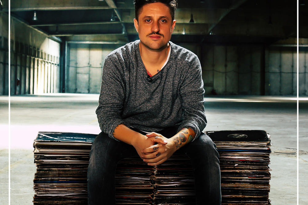 Marko Nastić obeležava 20 godina karijere (retro)spektakularnim projektom