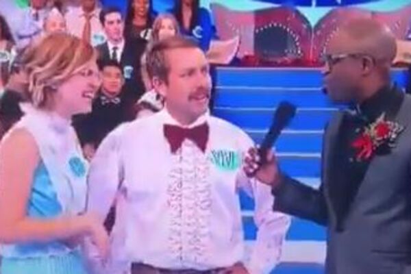 IZBLAMIRALA GA PRED MILIONIMA: Voditelj ih je pitao koliko dugo su zajedno, a odgovori im se nisu baš poklopili! (VIDEO)