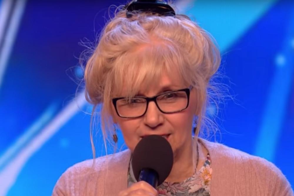 KAD JOJ PUSTE AC-DC ONA TOTALNO ODLEPI! Ova baka se stidljivo predstavila žiriju Supertalenta, A ONDA JE NASTAO MUK! (VIDEO)