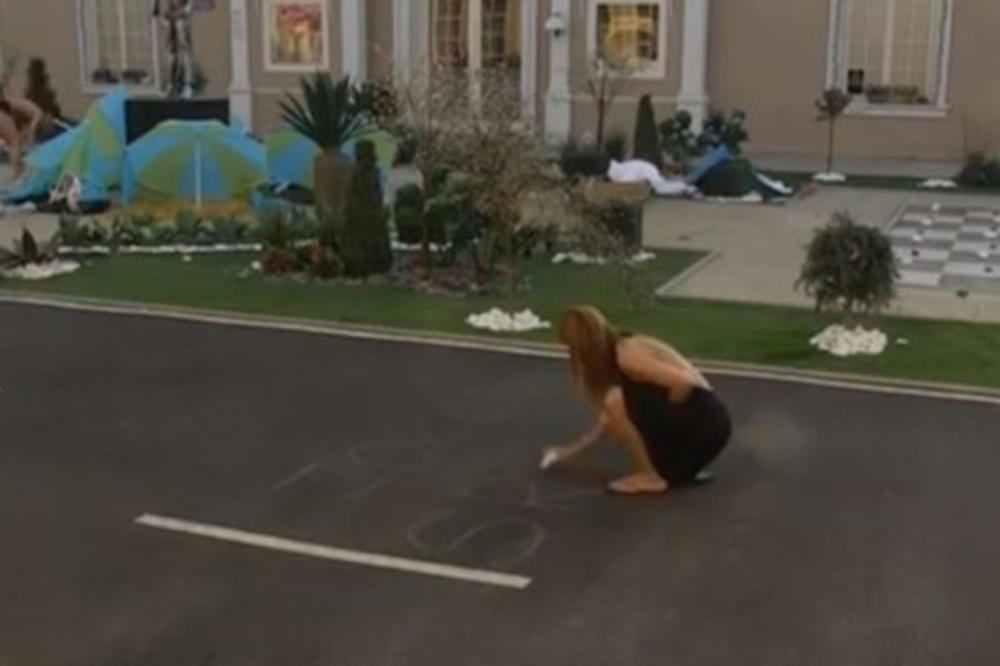 Nakon povratka u Zadrugu, Kija napisala VAŽNU PORUKU za nekog ko je napolju, a veoma joj je BITAN (VIDEO)