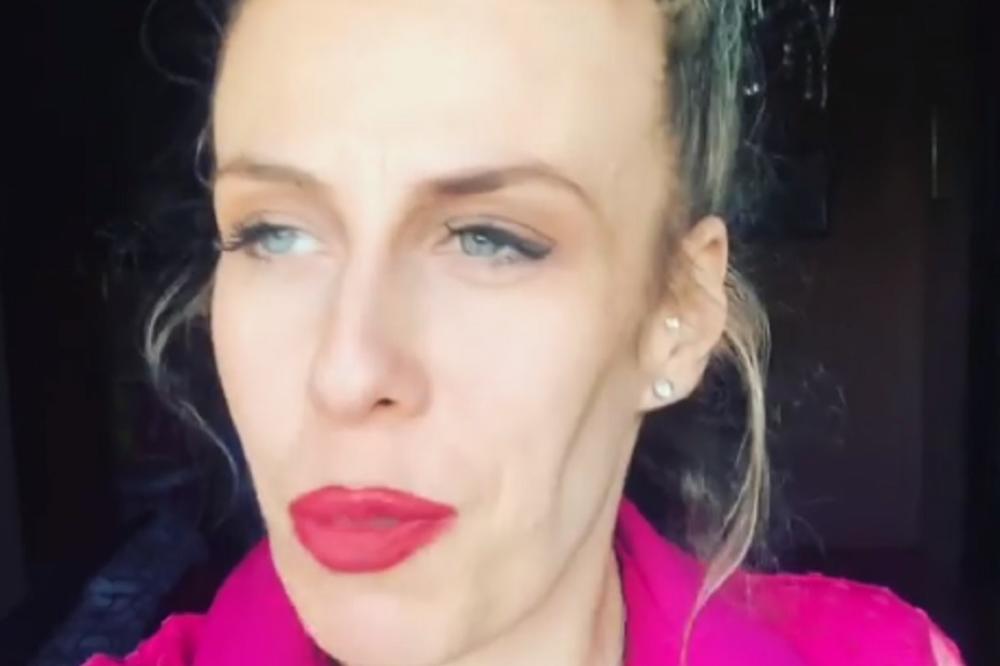 BALKAN GORI ZBOG SNIMKA OVE CRNOGORKE: Objasnila ženama kako da koriste svoj organ da bi uspele u životu! (VIDEO)