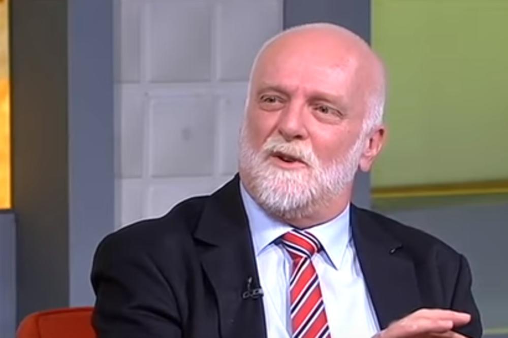 NE, NIJE SLUČAJNO! Oglasio se autor radne sveske o kojoj priča Srbija: NISAM GREŠKOM STAVIO CECIN STIH (FOTO)