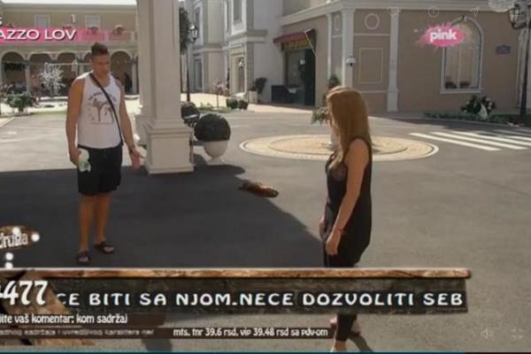 KIJA PRED KAPIJOM, SLOBA TRČI ZA NJOM: Smrt oca je dotukla, ne može da se obuzda a Sloba je sve vreme TU (VIDEO)