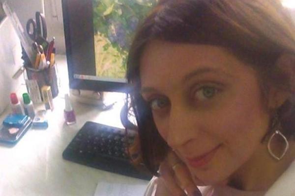 PROBALA JE DA OTRUJE KOLEGE JER SU JE OGOVARALI: Sada policija traga za njenim mužem, OVO JE RAZLOG!