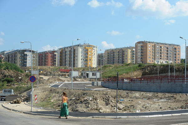 RAT STANARA STEPE I CRKVE SE NASTAVLJA: SPC tvrdi da ima dozvole i saglasnost stanara, oni žestoko odgovaraju