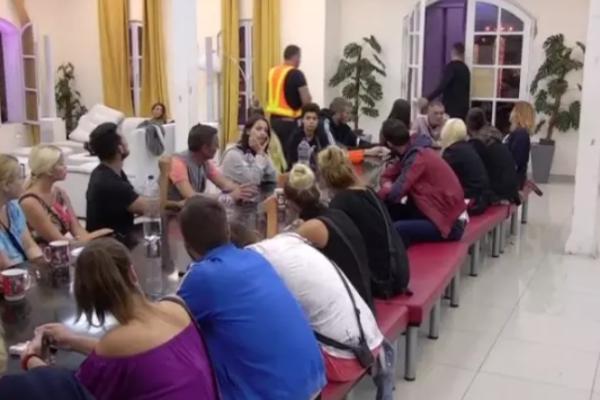 LUNA ĐOGANI JE BREND, A ON JE MUKICA I NEPOZNATI PEVAČ: Sloba saznao šta je Gagi Đogani napisao za njega, pa bacio bubicu i ostavio Lunu (VIDEO)