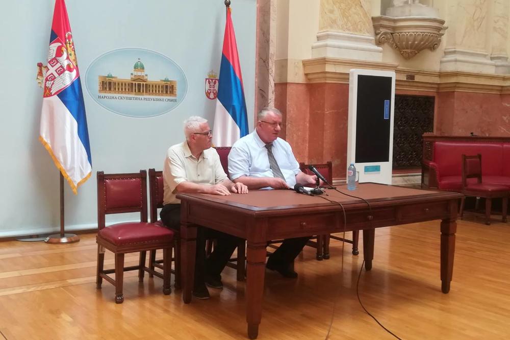 ŠEŠELJ: Bez obzira na odluku suda i MUP-a u Hrtkovce idemo! Ako ne budemo IMALI RAZGLAS, klimaćemo glavom, a građani će nas razumeti!