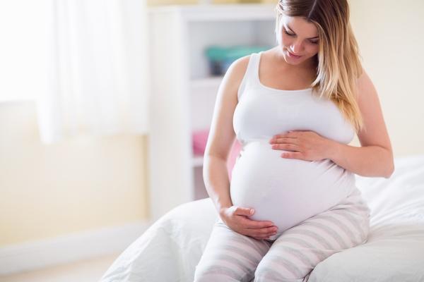 OVO SE ZAISTA DESILO: Žena je ostala trudna nakon oralnog s*ksa!
