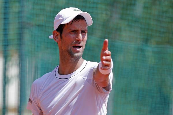 DUGOGODIŠNJI SARADNIK OTKRIVA UZROKE NOVAKOVOG POSRNUĆA: Nije do Jelene, okružio se ljudima koji ga ruše, sam je sebi najveći neprijatelj!