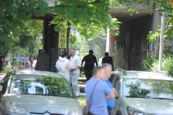 POZNAT IDENTITET UPUCANOG ISPRED SUDA: Atentator ga čekao na skuteru, pogođen je hicima u glavu! (FOTO) (VIDEO)