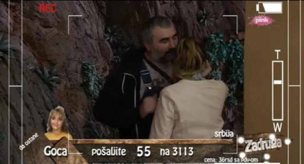 Miki i Nadežda su se sinoć verili  