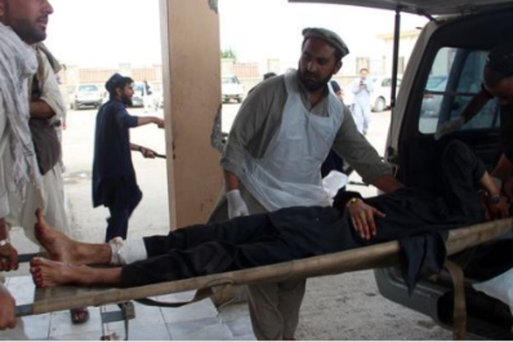 EKSPLOZIJA U DŽAMIJI POSLE MOLITVE: Najmanje 17 ljudi POGINULO, a 33 RANJENO