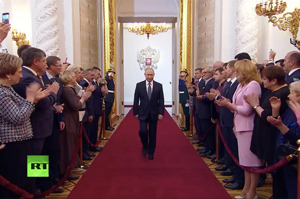 PUTIN POLOŽIO ZAKLETVU 4. PUT! Orila se ruska himna, počasna paljba grmela nad Moskvom!